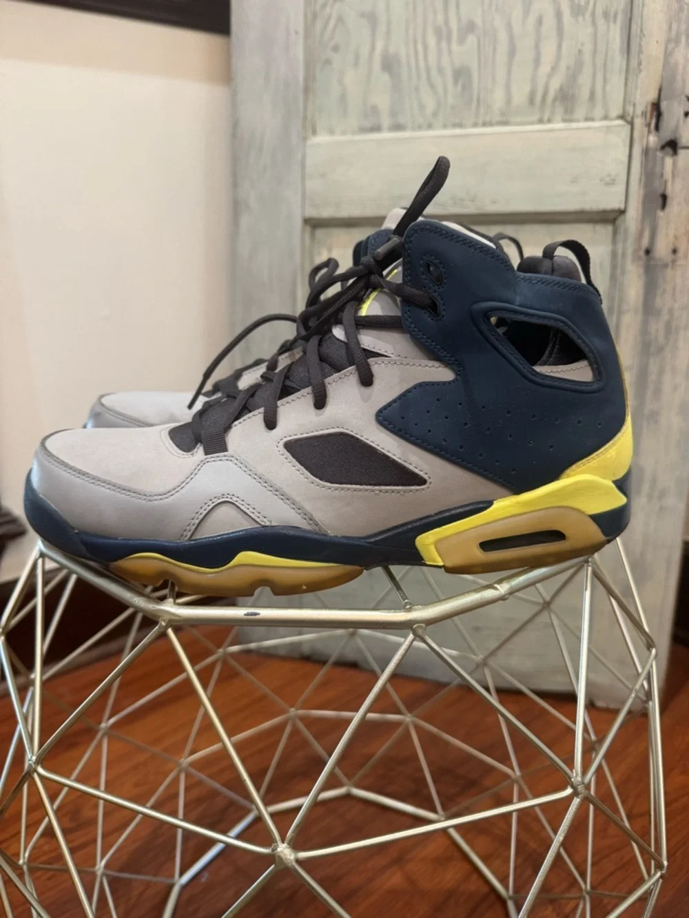 Air Jordan Flight Club 91 Matte Silver